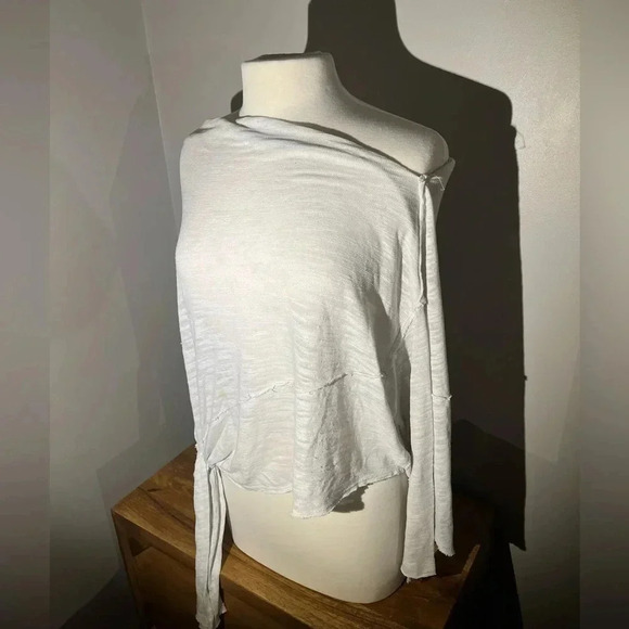 COPY - Free people long sleeve top in white. - Picture 3 of 10